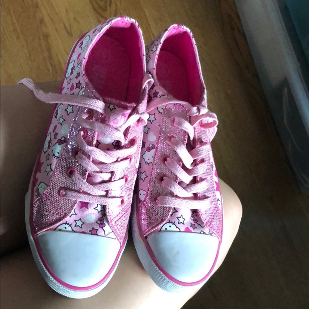 Brand new hello Kitty sneakers. Size 5
